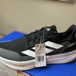 Size 14 Men’s Adidas UltraBoost 5x
